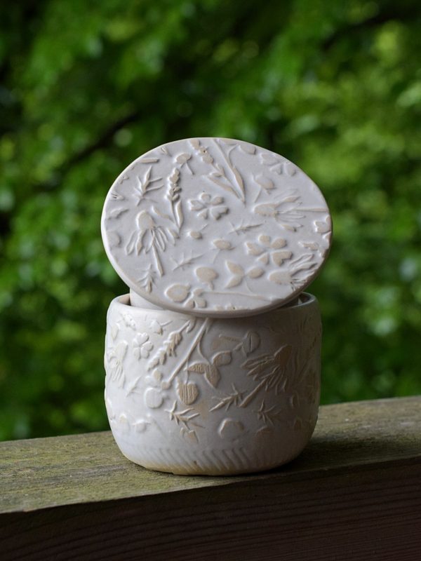 Biała maselniczka wodna (French butter dish) . - obrazek 5