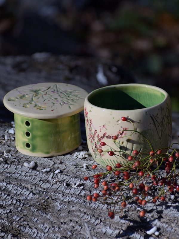 Maselniczka wodna „Z Łąki”. (French butter dish) - obrazek 4