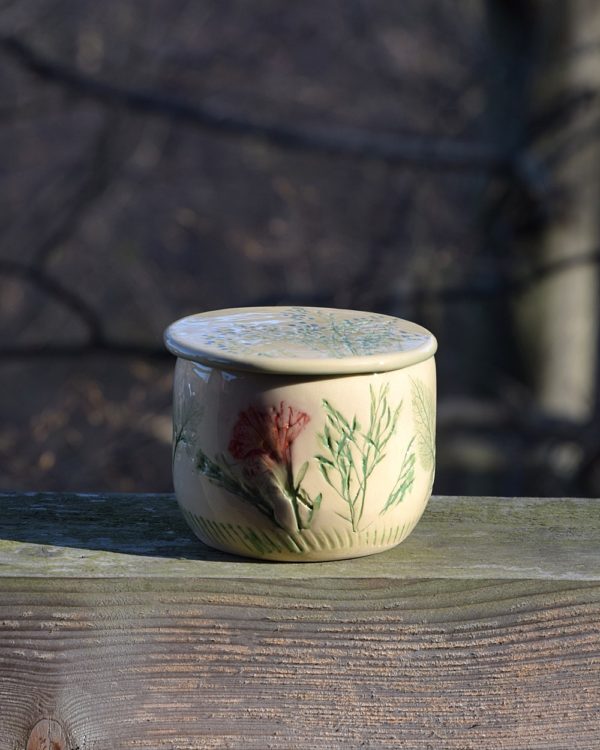 Kwietna maselniczka wodna francuska (French butter dish). - obrazek 3