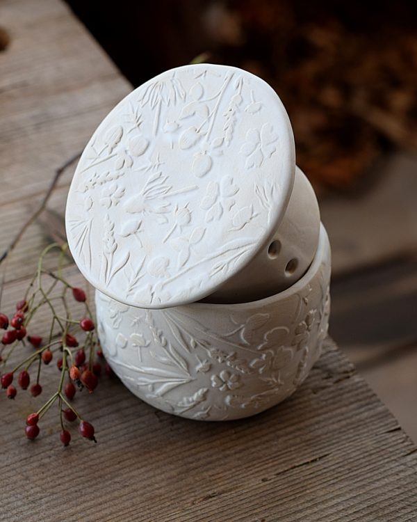 Maselniczka wodna francuska (French butter dish) "Biała Łąka".