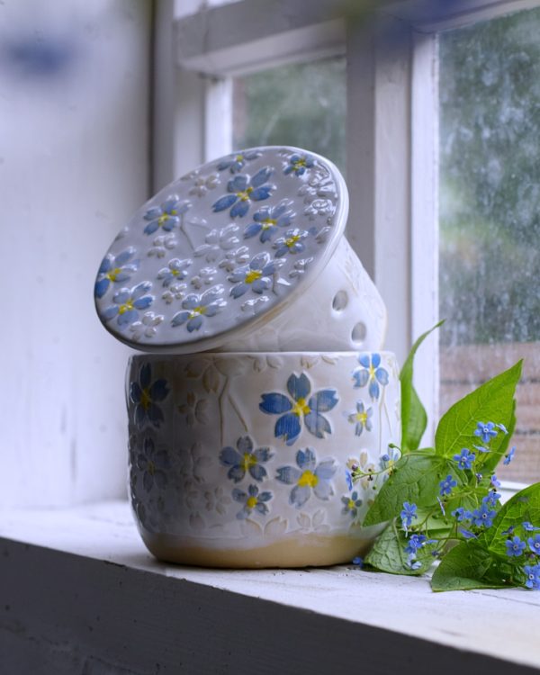Maselniczka wodna francuska (French butter dish) „Z Niezapominajkami”.
