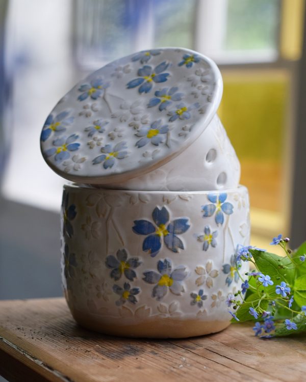 Maselniczka wodna francuska (French butter dish) „Z Niezapominajkami”. - obrazek 6