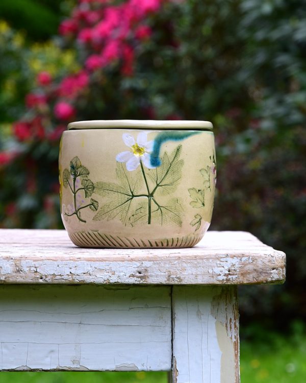 Maselniczka wodna francuska (French butter dish) "Z Wiosennej Łąki". - obrazek 5