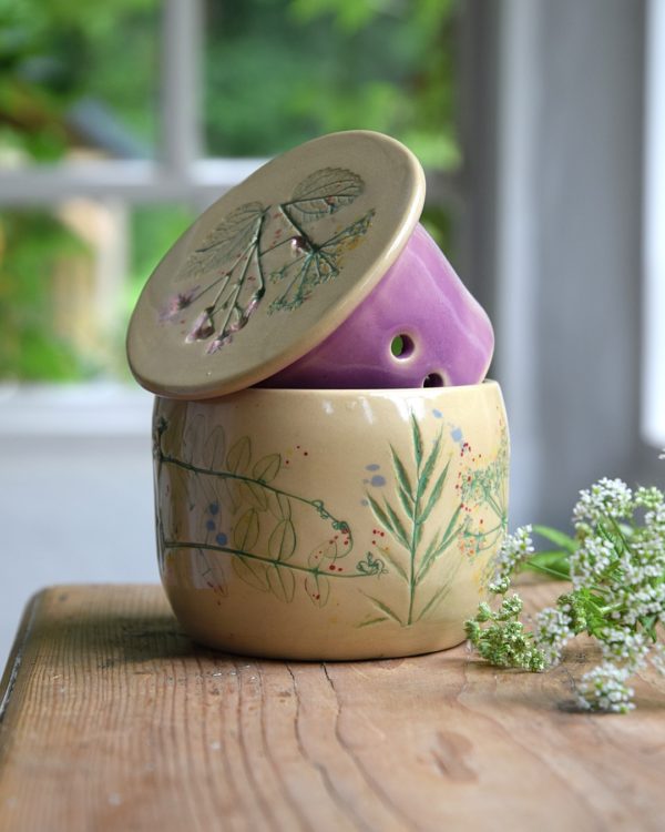 Maselniczka wodna francuska (French butter dish) "Z Łąki".